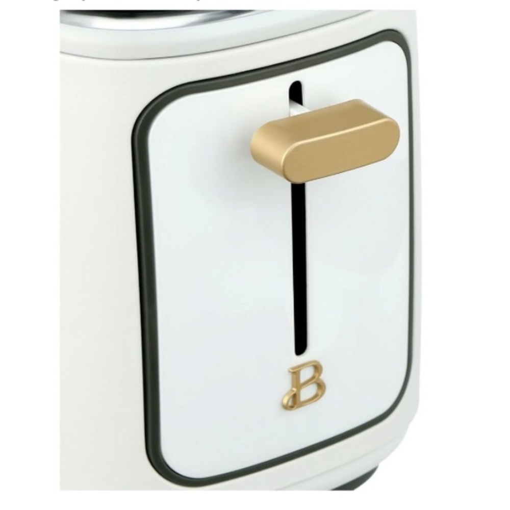 Beautiful 2 Slot Toaster with Touch-Activated Display, White Icing. - Picture 4 of 4